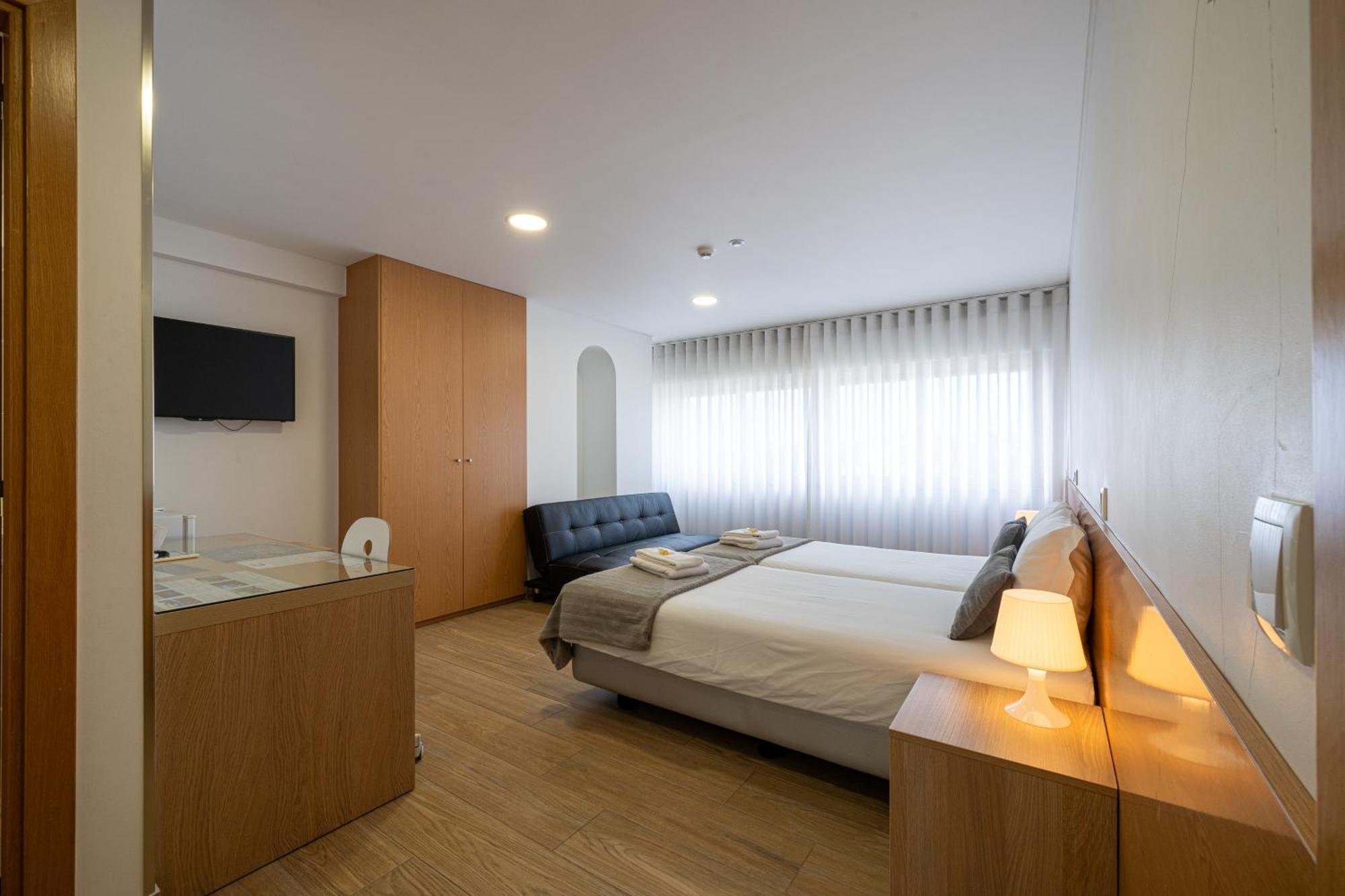 Central Suites 3 São João da Madeira Exteriör bild
