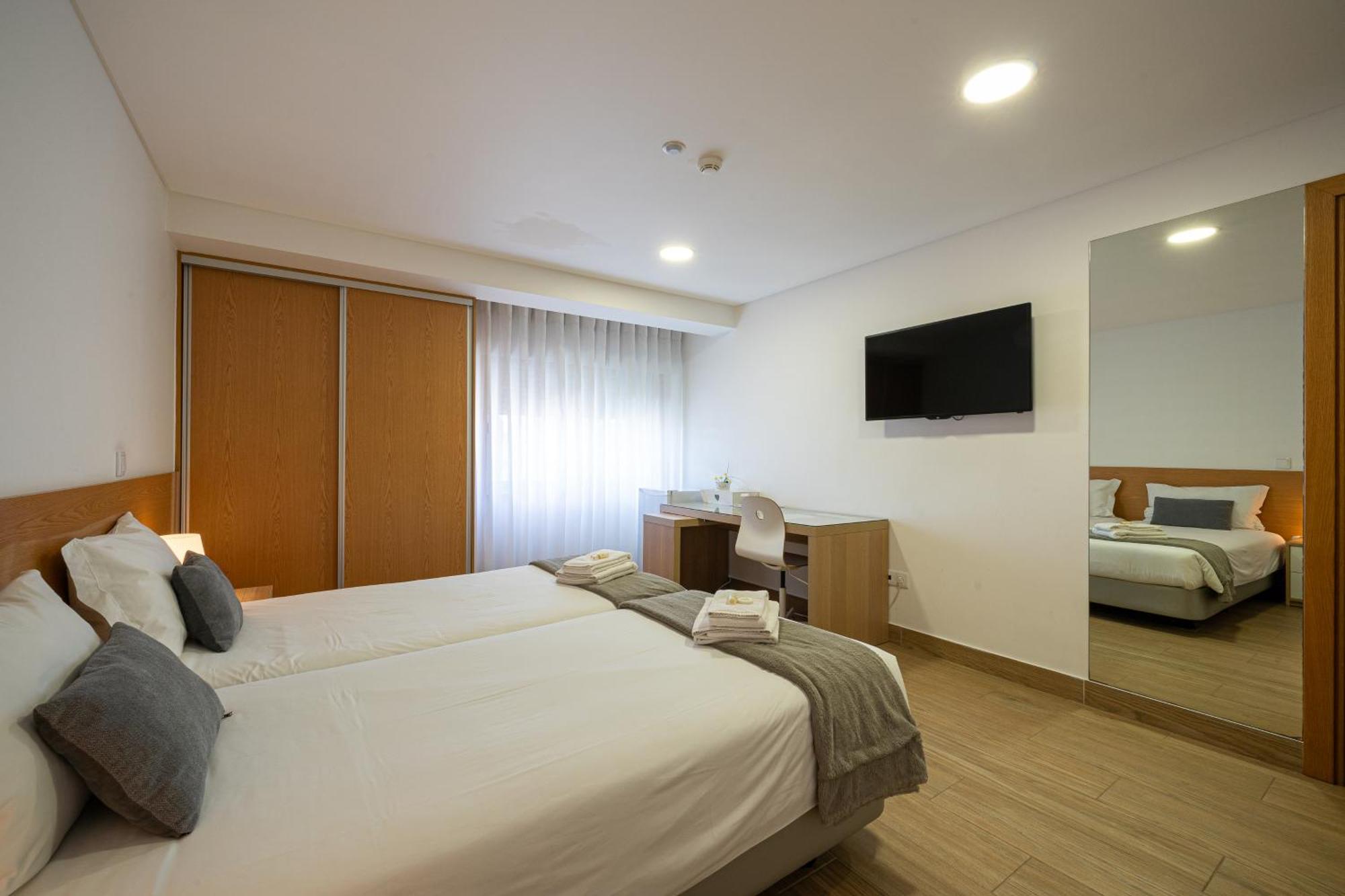 Central Suites 3 São João da Madeira Exteriör bild