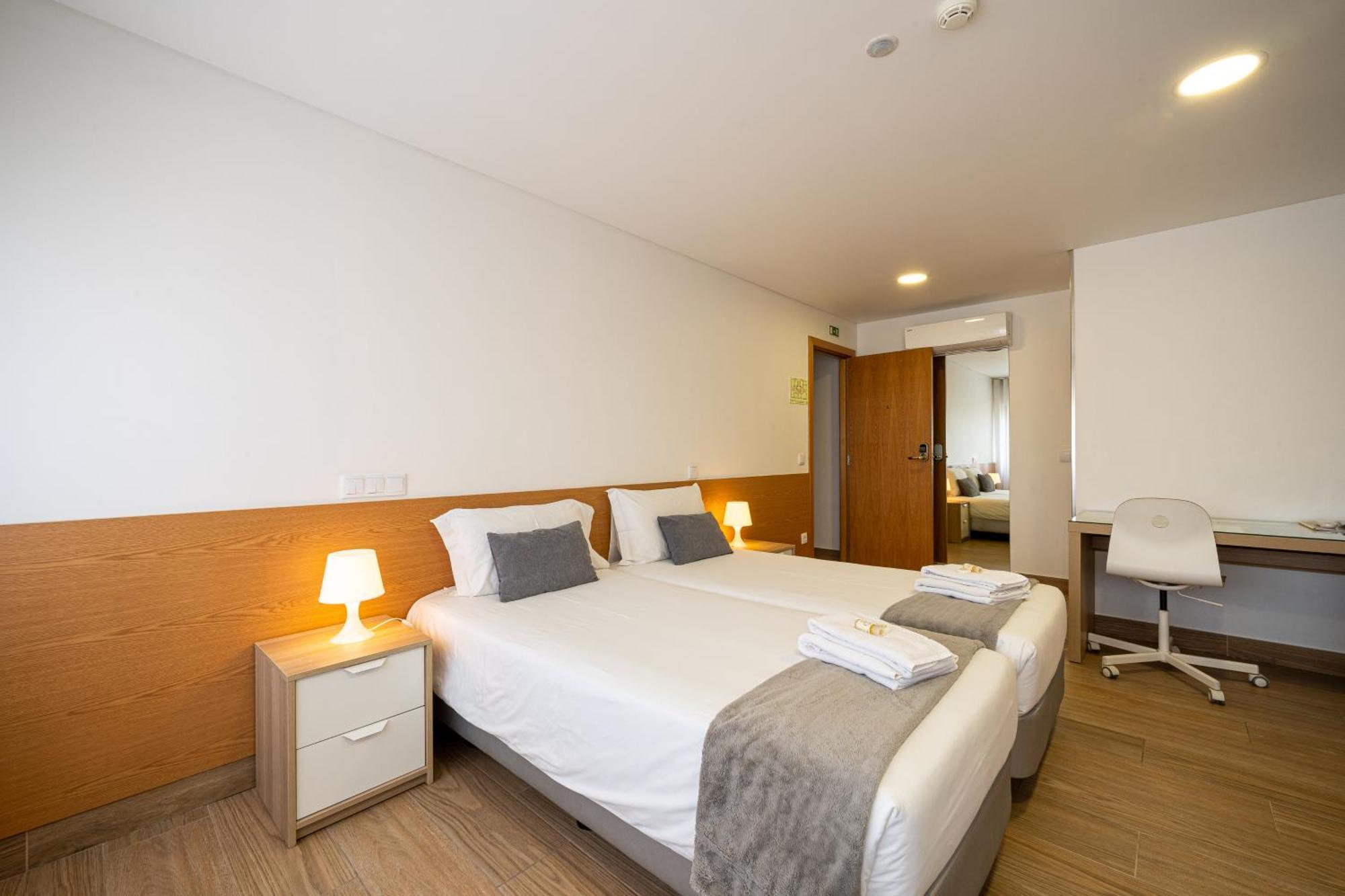 Central Suites 3 São João da Madeira Exteriör bild