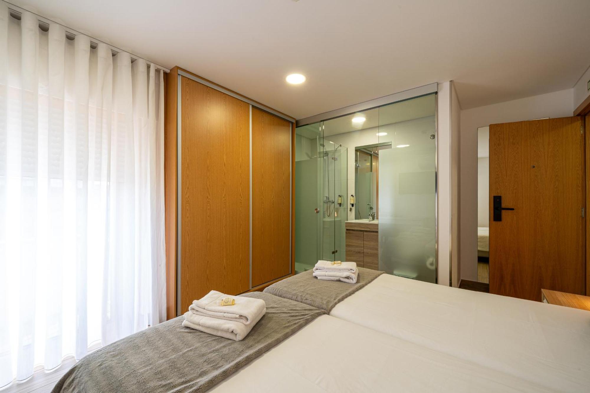Central Suites 3 São João da Madeira Exteriör bild
